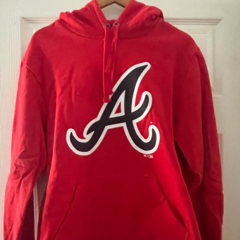 Red atlanta braves fanatics hoodie